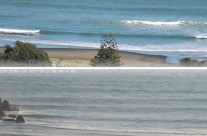 South Piha, King Tide (High and Low) 27.4.17